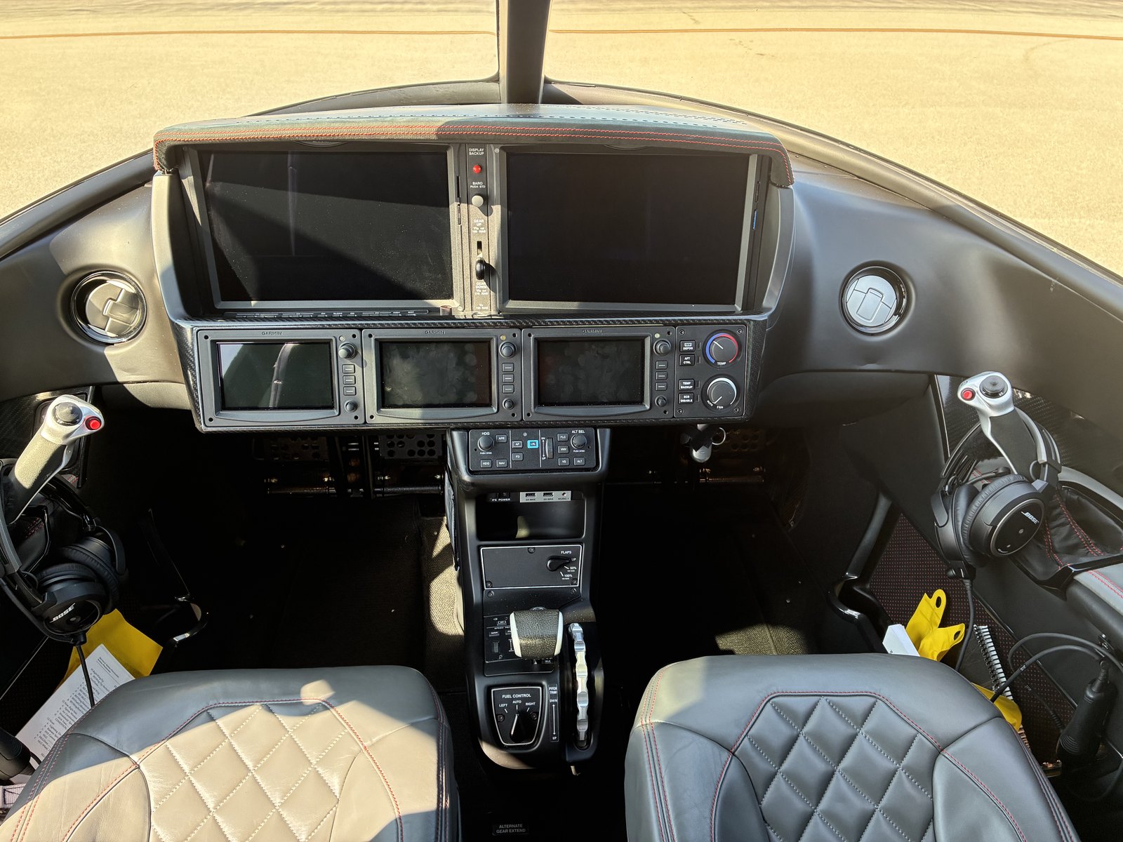 Cirrus Vision Jet SF50 cabin for New York charter