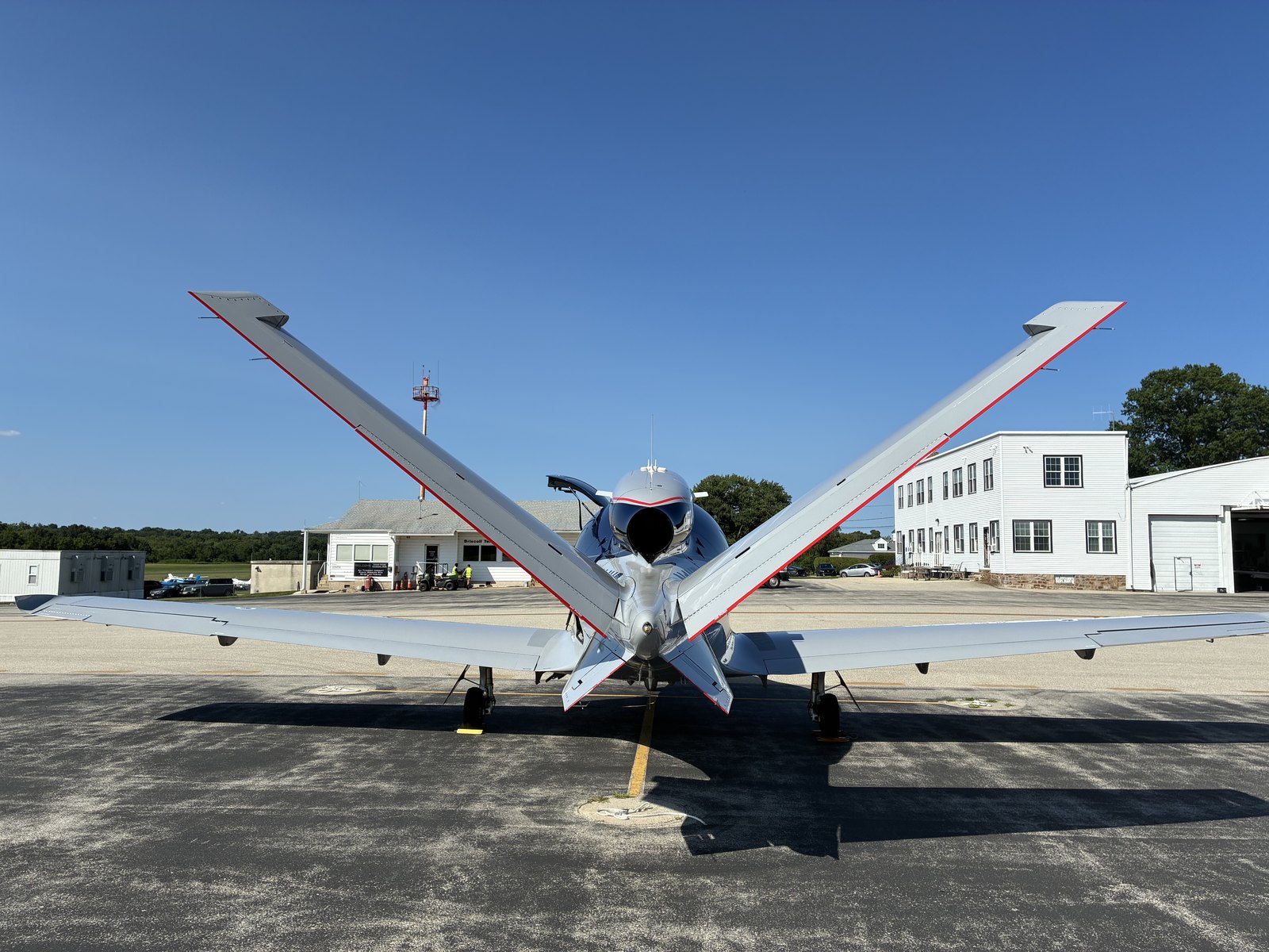 Cirrus Vision Jet SF50 very light jet for New York charter